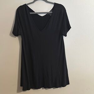 Black V-Neck Short Sleeve Top